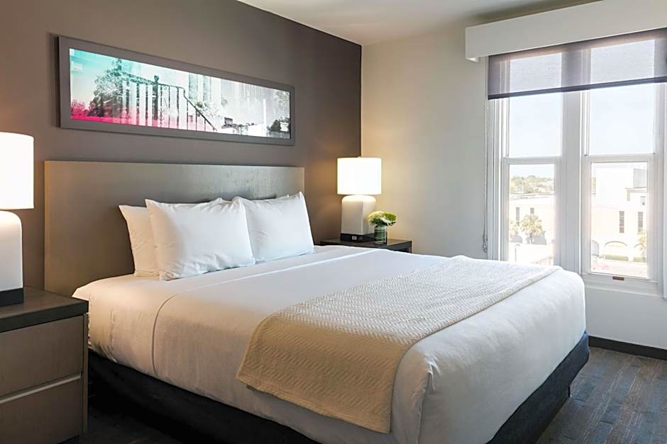 Hyatt House Charleston - Historic District