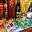 Hotel Octarna - Free On-site Parking
