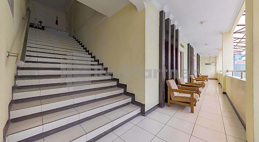 OYO 90912 Wisma Pkpn 1