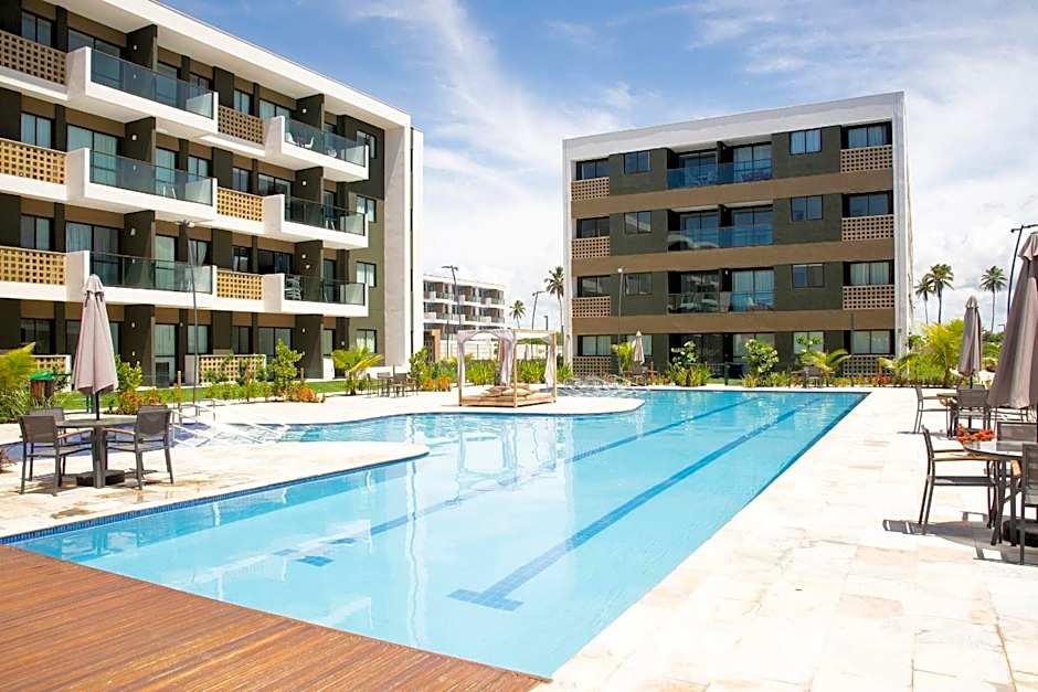 Charmoso Estúdio em Muro Alto com Vista para piscina