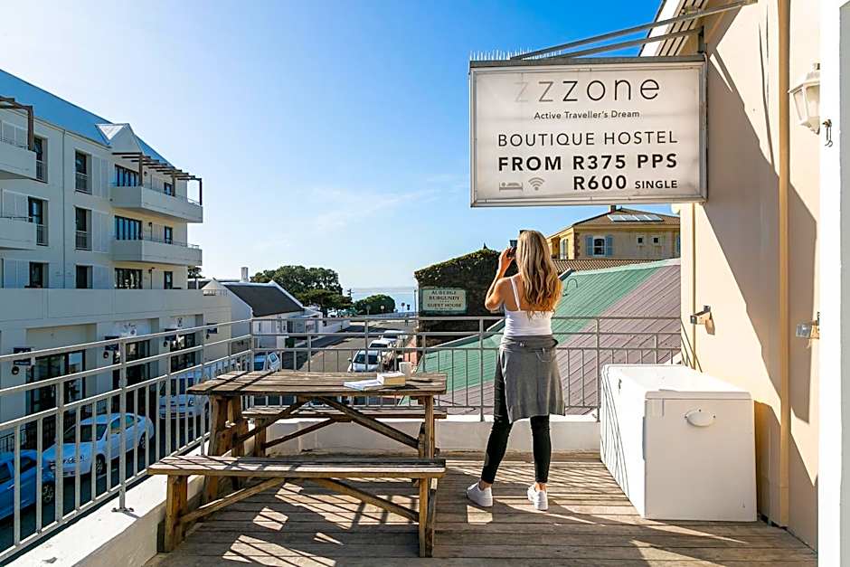 Zzzone Boutique Hostel
