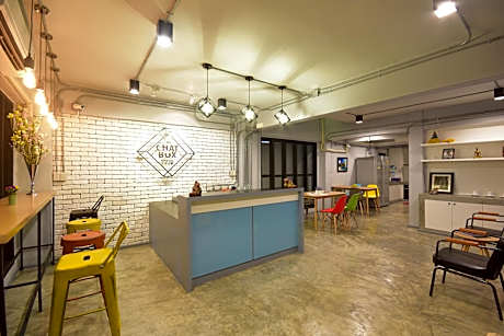 The Chatbox Silom Hostel