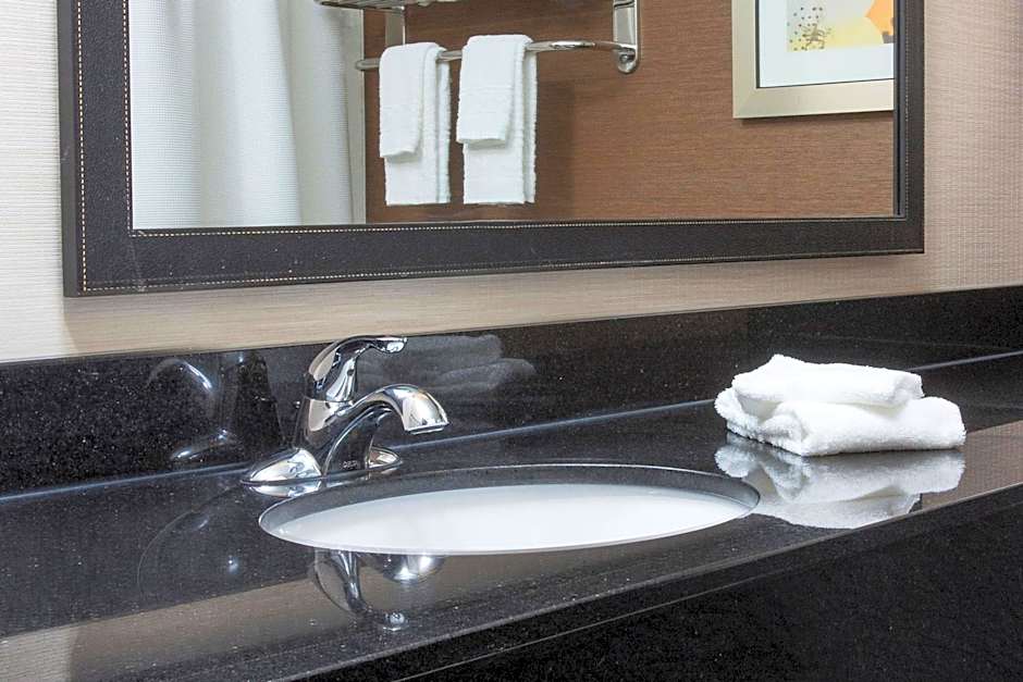 Fairfield Inn & Suites by Marriott Terre Haute