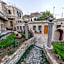 Sarnich Cave Suites