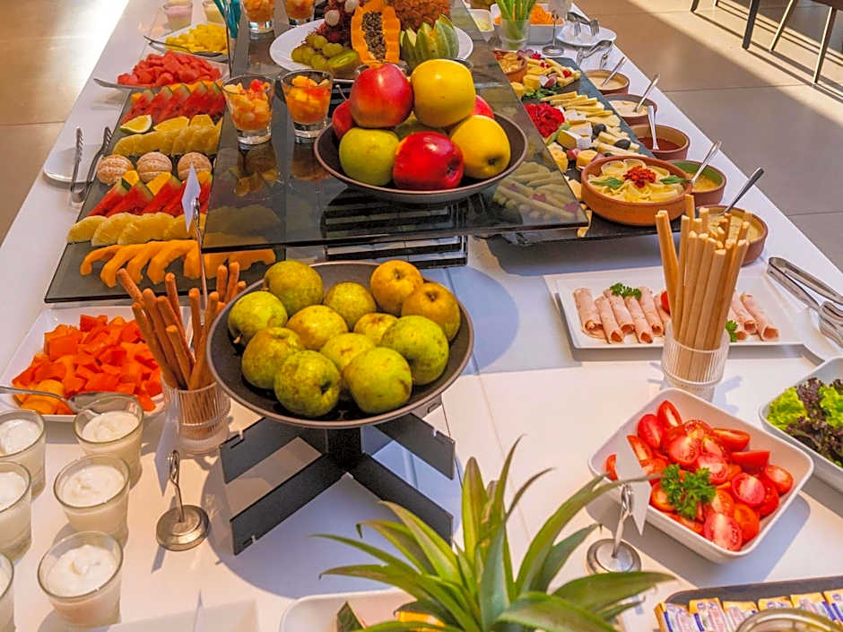 Novotel Convention And Spa