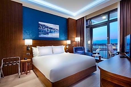 King One Bedroom Suite