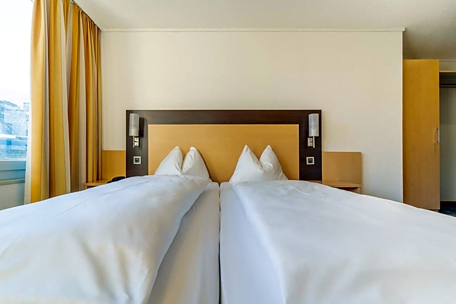 The Guesthouse by The Hey Hotel
