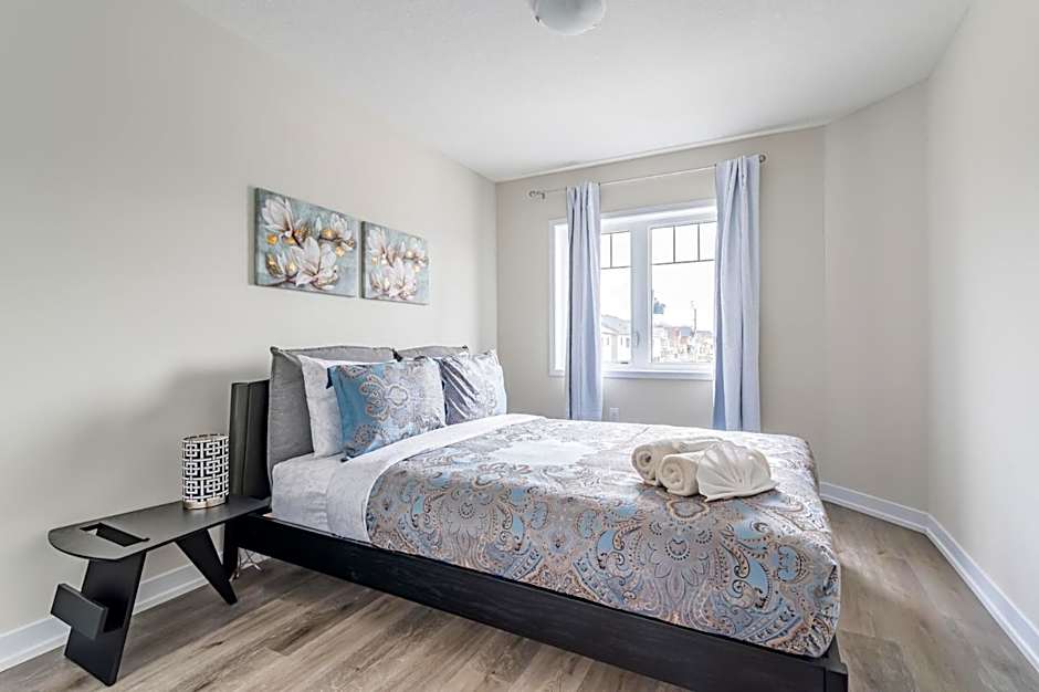 Luxury Town close to Fairview Casino in Niagra Falls
