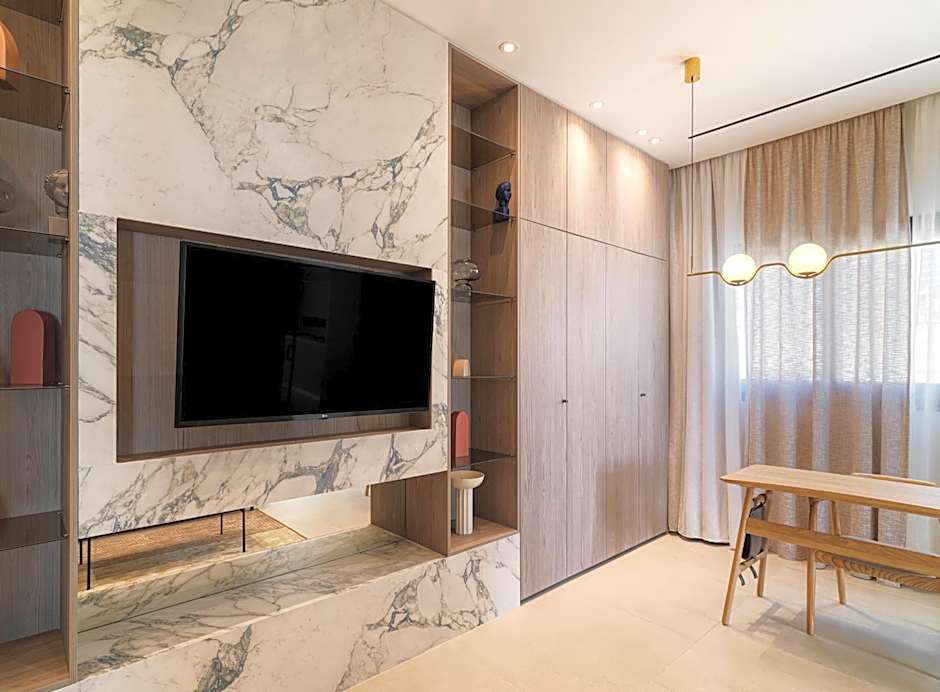 LIV Mackenzie Beach Suites Larnaca ADULTS ONLY