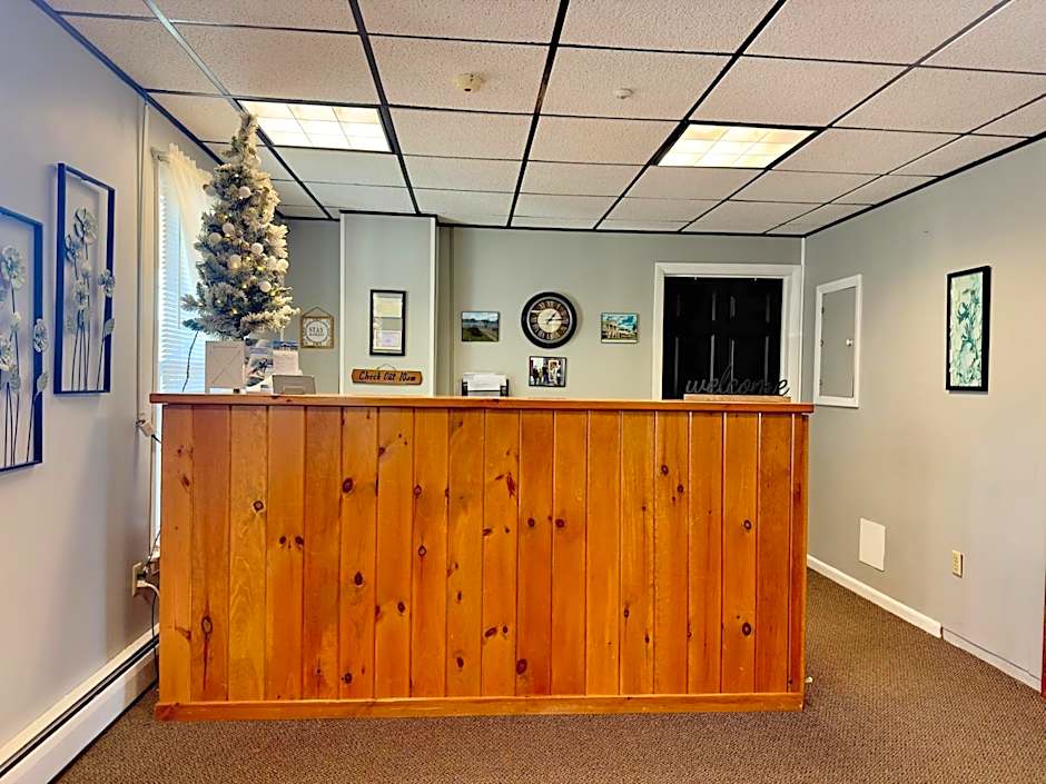 Colonial Valley Motel