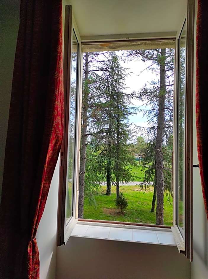 Logis Hôtel Restaurant Gîte La Bastide du Vébron