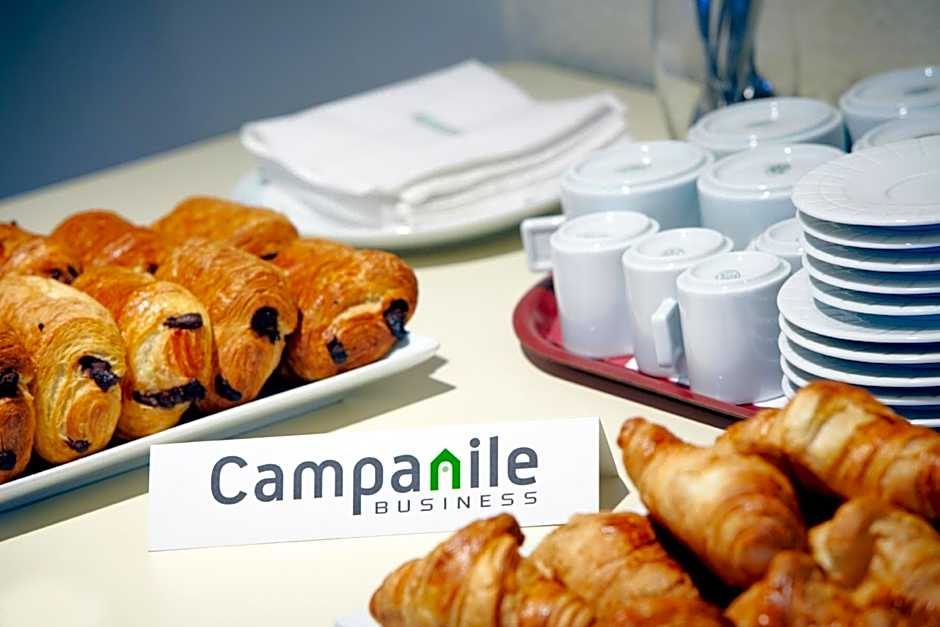 Campanile Plaisir