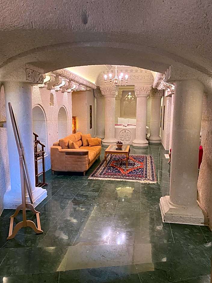 Abu Hayat Cave Suites