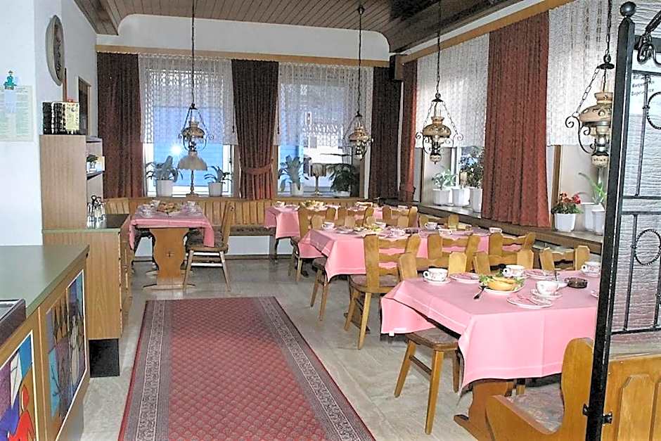 Hotel Restaurant LAHNHOF