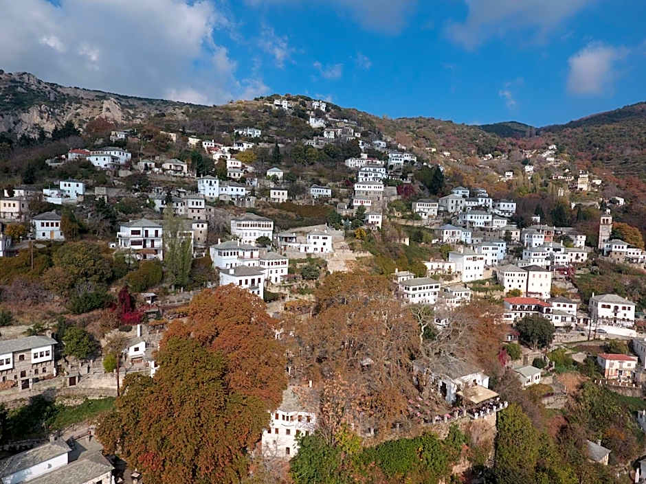 1822 Makrinitsa Suites