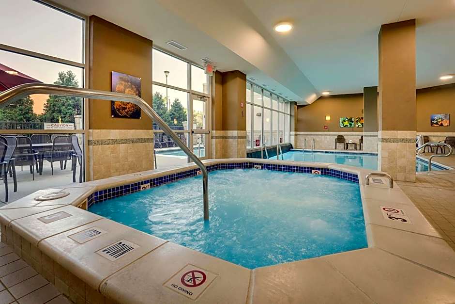 Drury Inn & Suites Grand Rapids