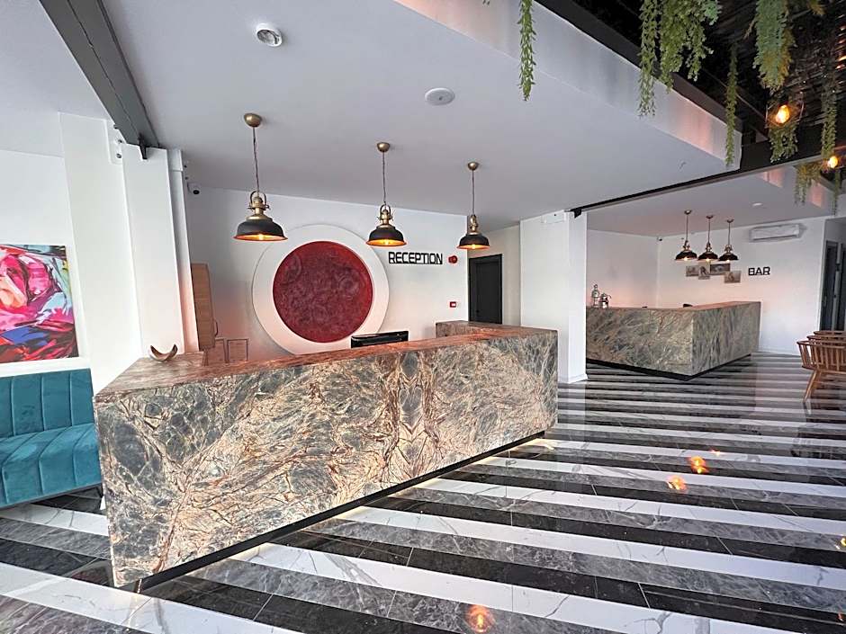 Wolf Of The City Hotel & Spa