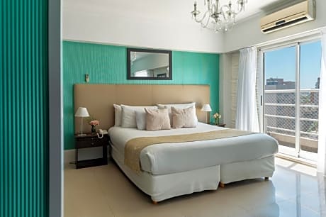 Ker Urquiza Hotel & Suites