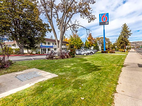 Motel 6-Yreka, CA