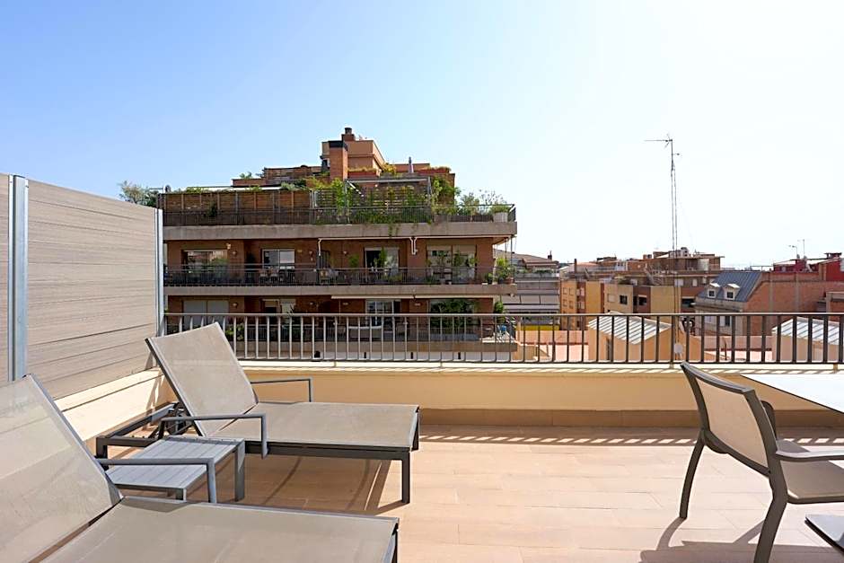 Catalonia Castellnou Hotel