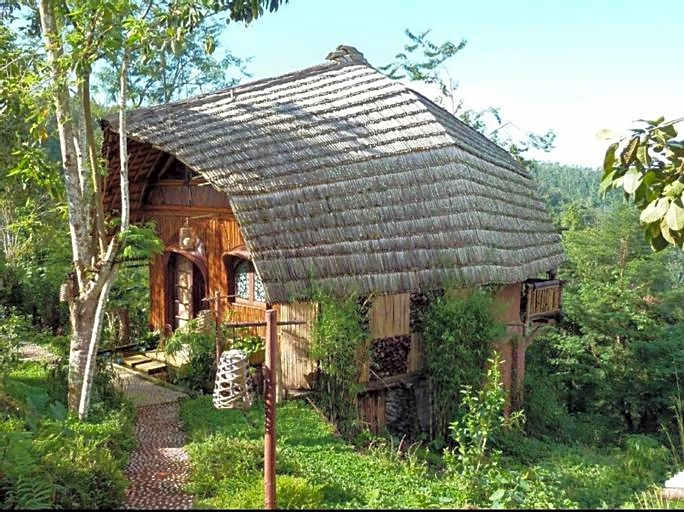 Horison Lucky Garden Villa Petang Bali