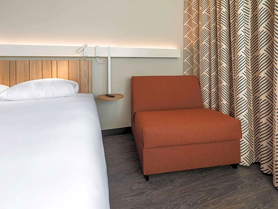 ibis Lyon Meyzieu