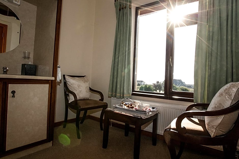 Ardmor Country House