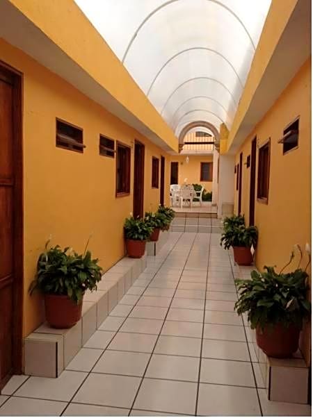 HOTEL CAMELINAS AREA BLANCA