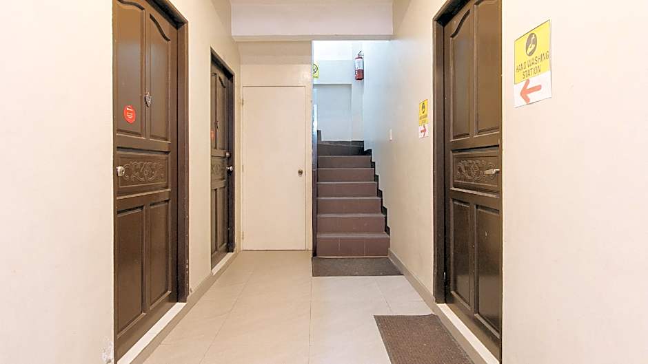 RedDoorz near NAIA Terminal 1