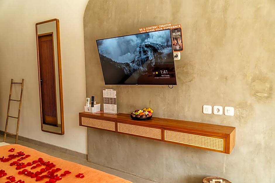 Roomates Surf Camp Canggu by Ini Vie Hospitality