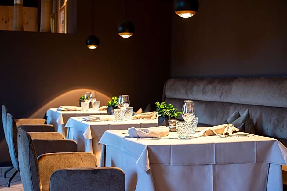 Penserhof - Alpine Hotel & Restaurant