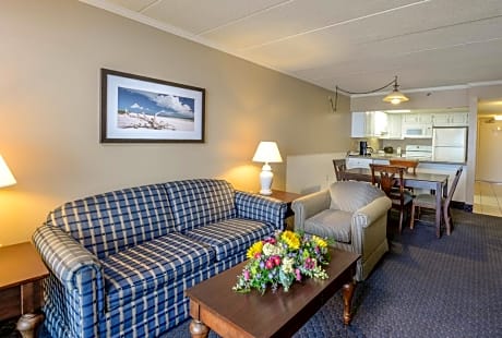 Two-Bedroom Suite with Ocean View