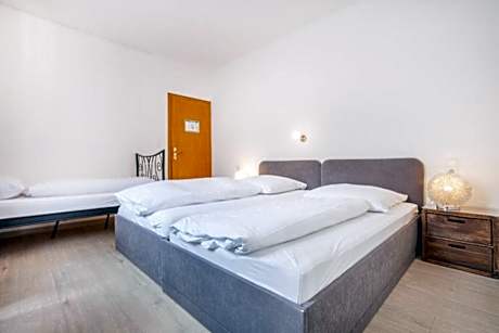 Standard Comfort Room