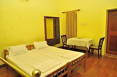 Heritage Deluxe Room