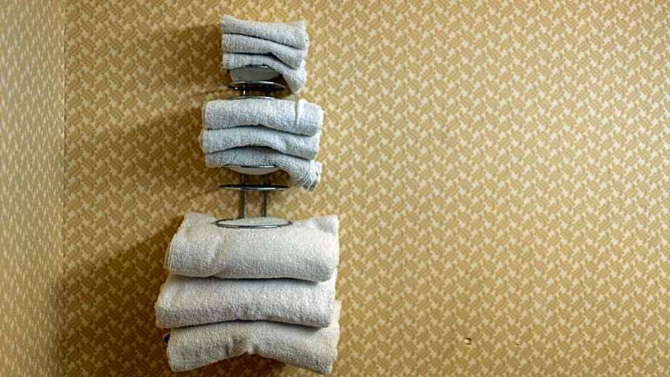 Howard Johnson by Wyndham Niagara Falls