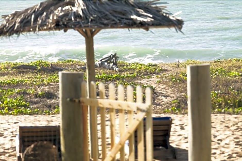 Pousada Praia das Ondas - Pe  na areia