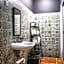 Carnarvon Antique Loft