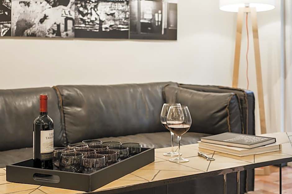 Apart Hotel B