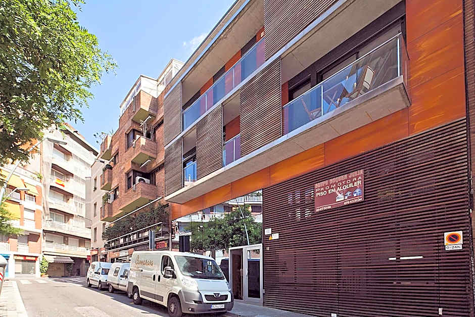 Apartment Barcelona Rentals - Sarria Apartments Near Center
