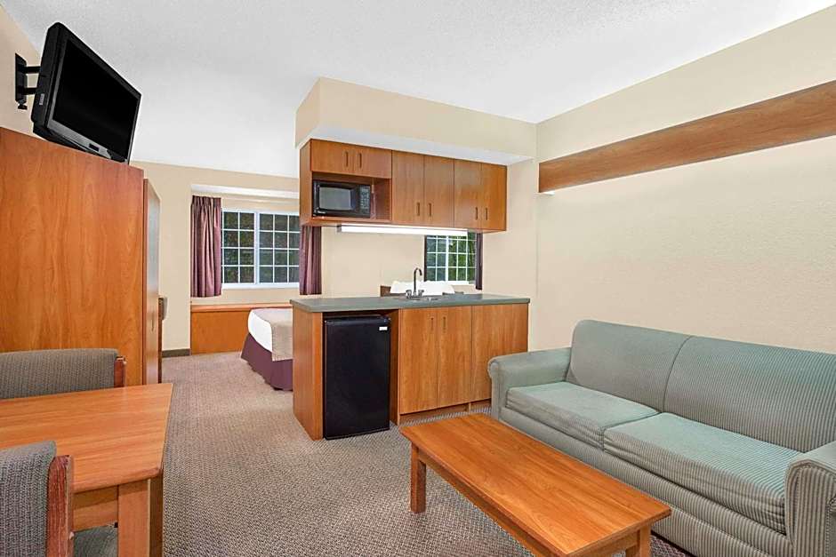 Microtel Inn & Suites By Wyndham Beckley East