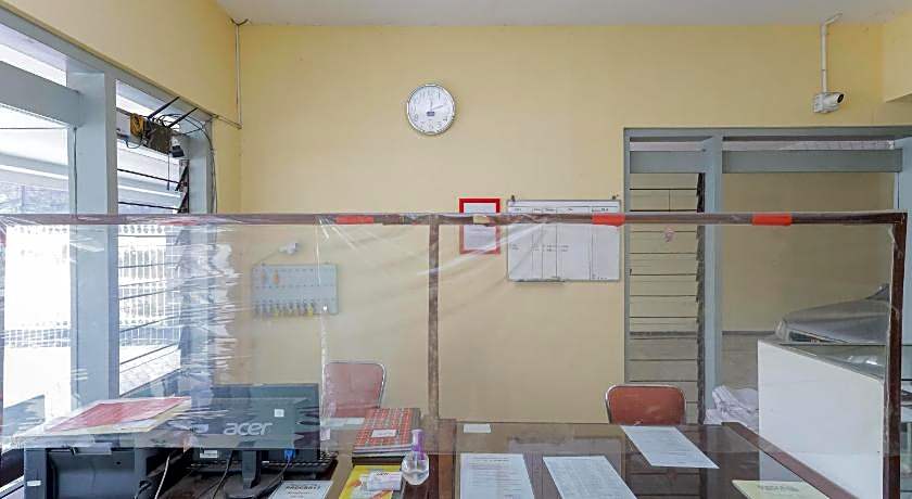 OYO 1289 Cbr Residence