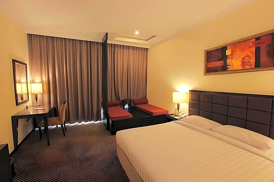 Harmoni One Convention Hotel & Service Apartments