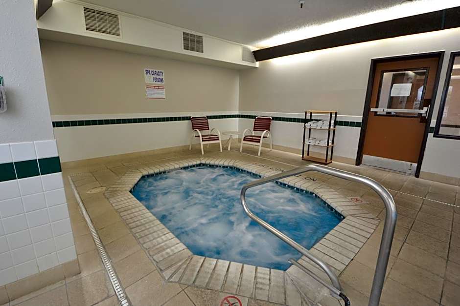 Days Inn & Suites by Wyndham Airport Albuquerque