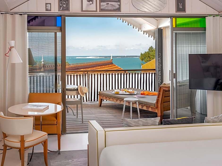 Hotel La Co(o)rniche