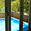 Brassiere Beach Hotel