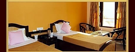 Hotel Pine Havens