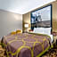 Super 8 by Wyndham Blue Earth