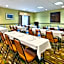 Hampton Inn By Hilton Waterbury