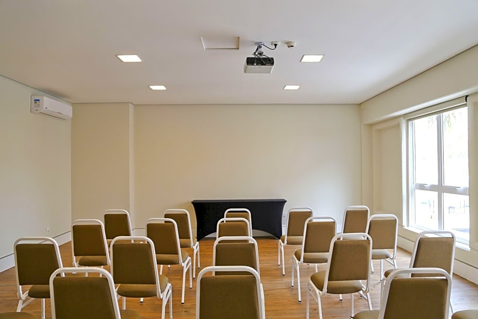 Vitoria Express Dom Pedro