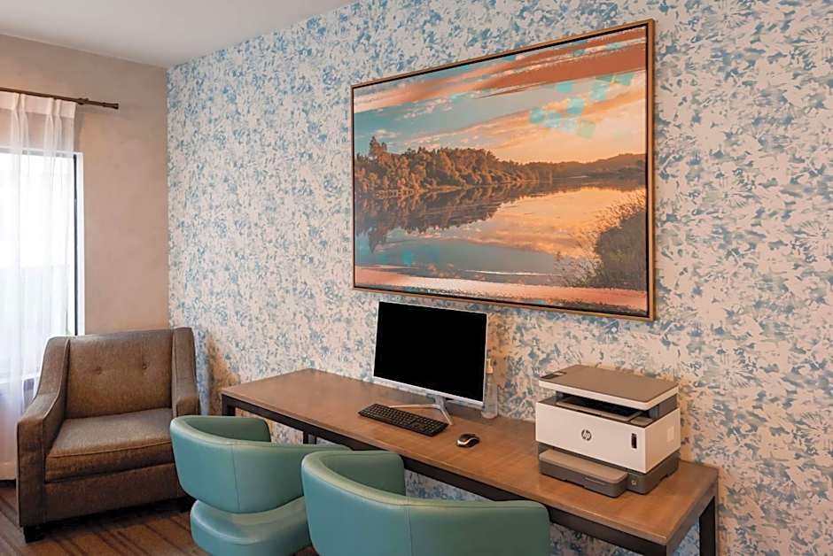Best Western Fishkill Inn & Suites
